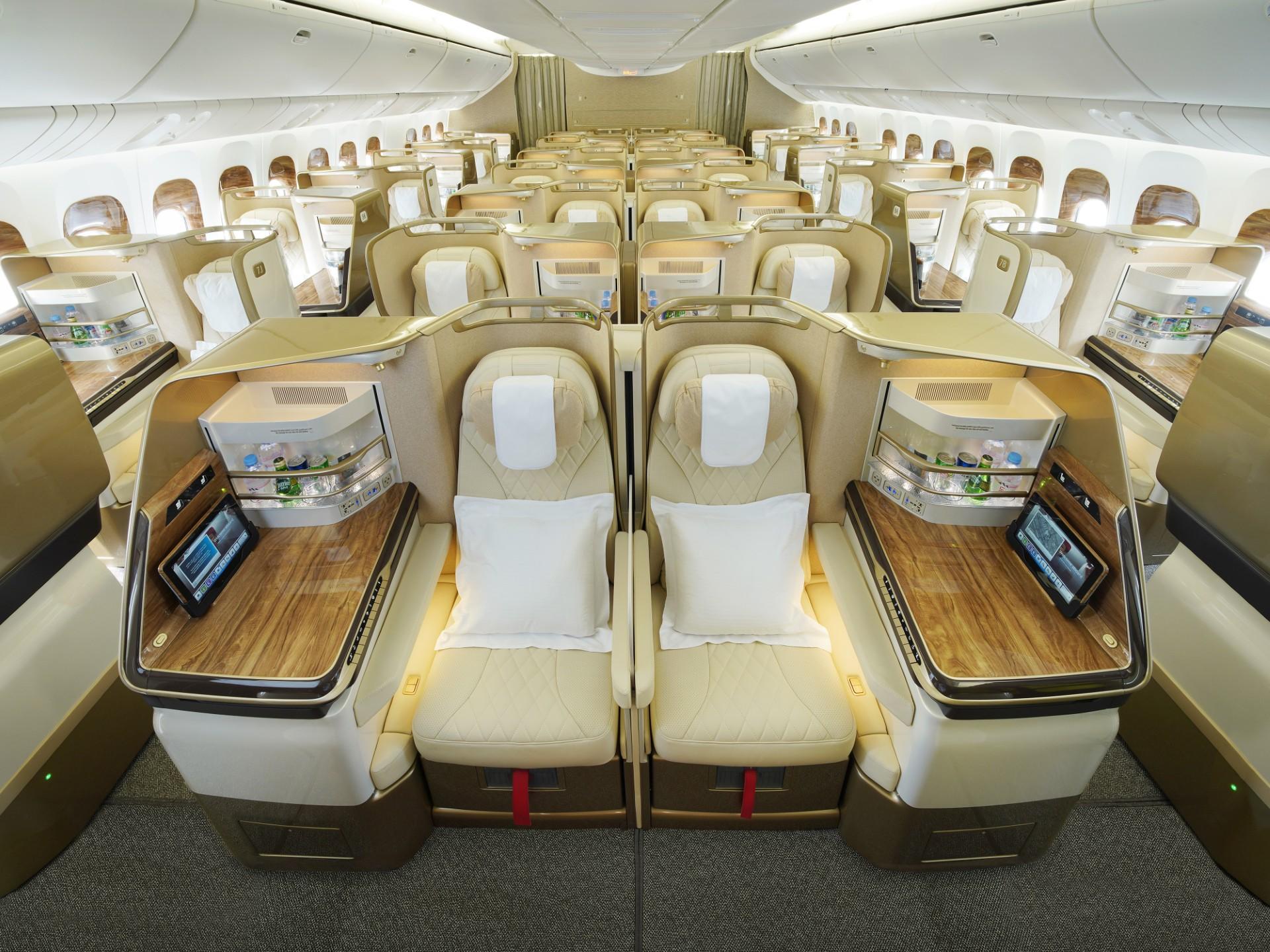 Emirates 'new' 777 Review